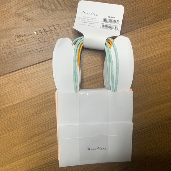 Meri Meri  Bunny Gift Bags with Cute Rabbit Design - Picture 2 of 5